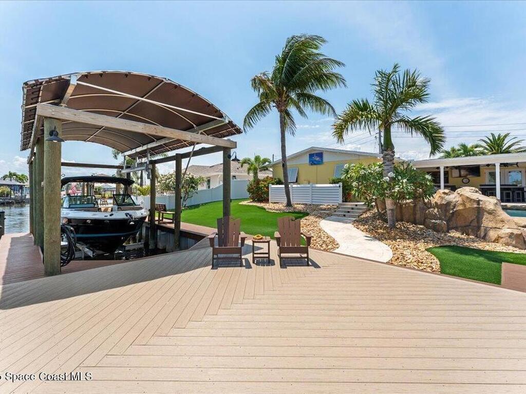 285 Diana Boulevard, Merritt Island, FL 32953