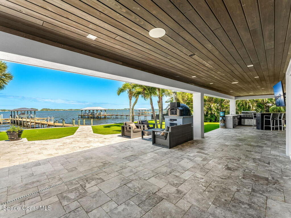 6225 Capstan Court, Rockledge, FL 32955