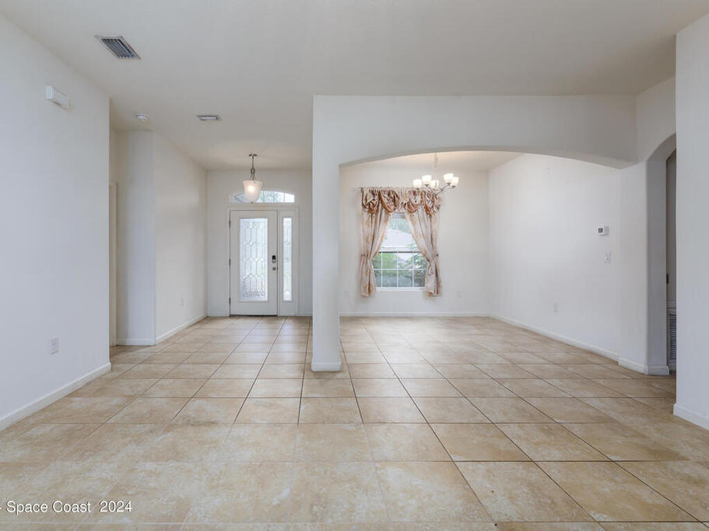 632 Stonebriar Drive, Palm Bay, FL 32909