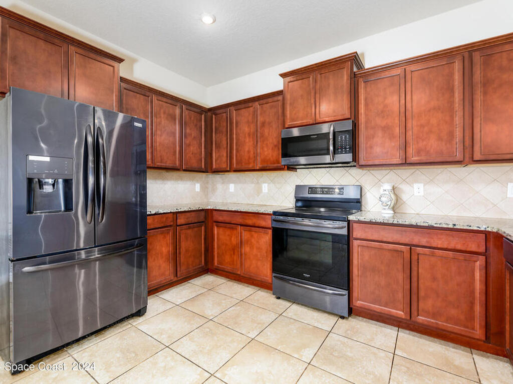 632 Stonebriar Drive, Palm Bay, FL 32909