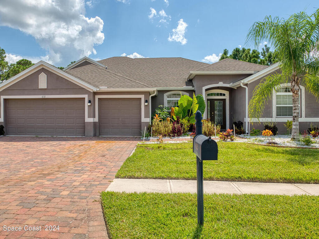 632 Stonebriar Drive, Palm Bay, FL 32909