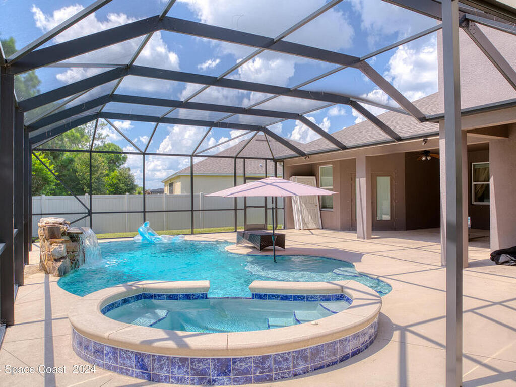 632 Stonebriar Drive, Palm Bay, FL 32909