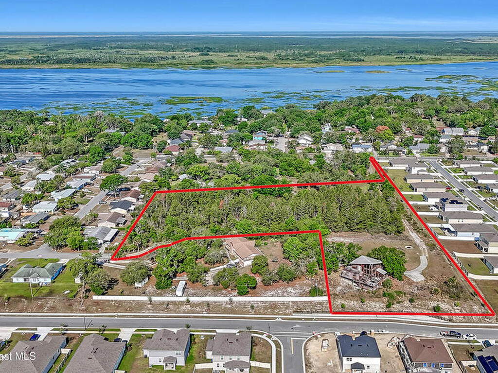 505 Lakeview Avenue, Titusville, FL 32796