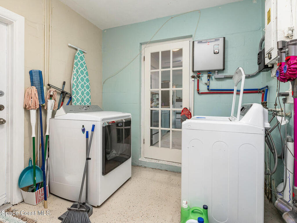 295 Cherry Avenue, Merritt Island, FL 32953