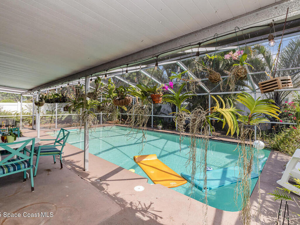 295 Cherry Avenue, Merritt Island, FL 32953