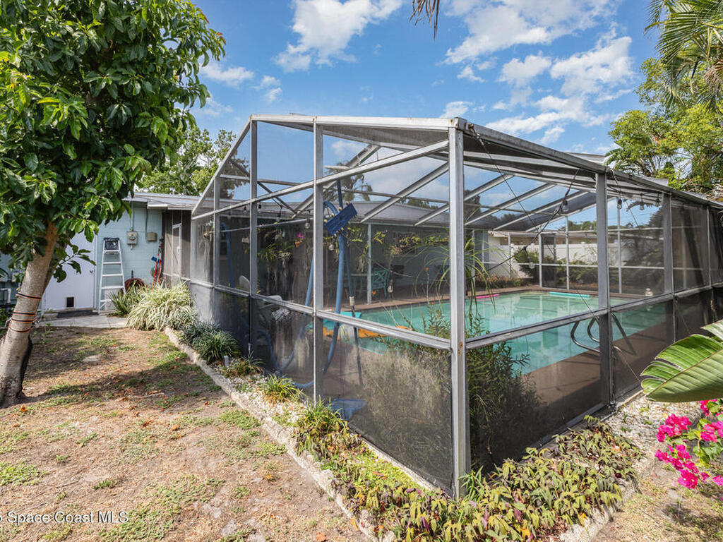 295 Cherry Avenue, Merritt Island, FL 32953