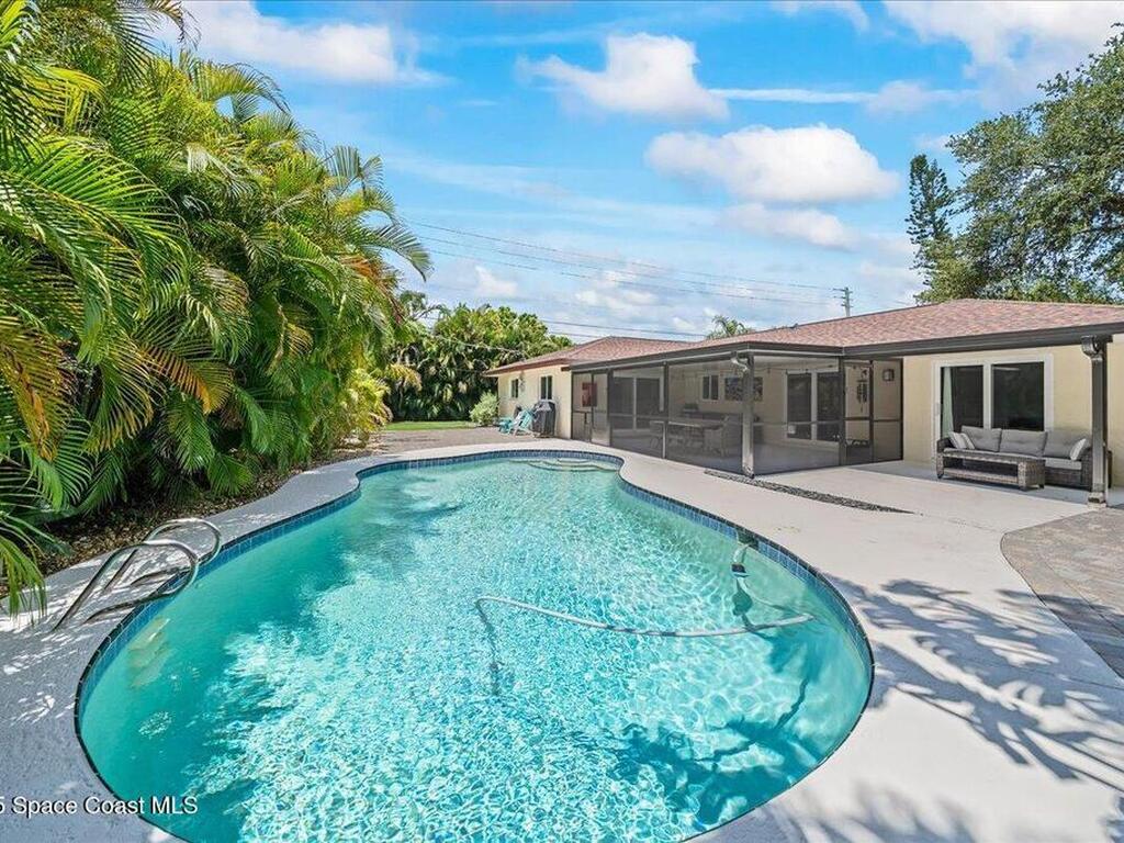 515 Hibiscus Trail, Melbourne Beach, FL 32951