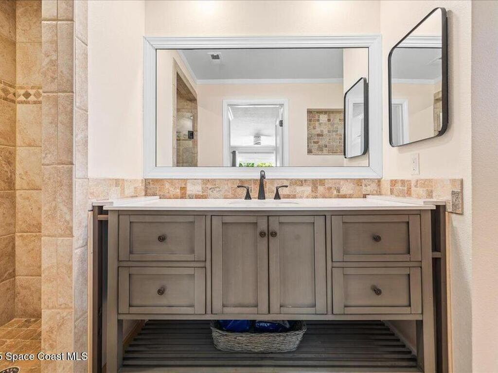 515 Hibiscus Trail, Melbourne Beach, FL 32951