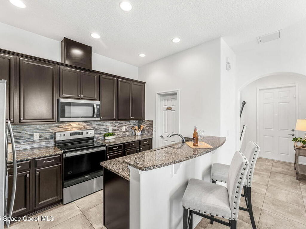 6794 Vista Hermosa Drive, Melbourne, FL 32940