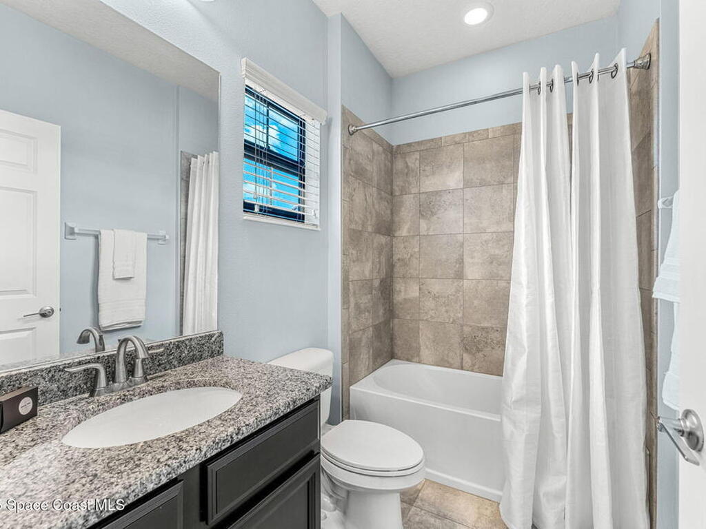 6794 Vista Hermosa Drive, Melbourne, FL 32940