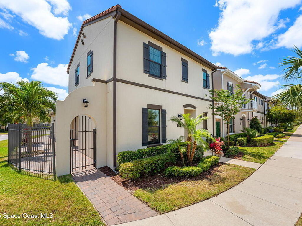 6794 Vista Hermosa Drive, Melbourne, FL 32940