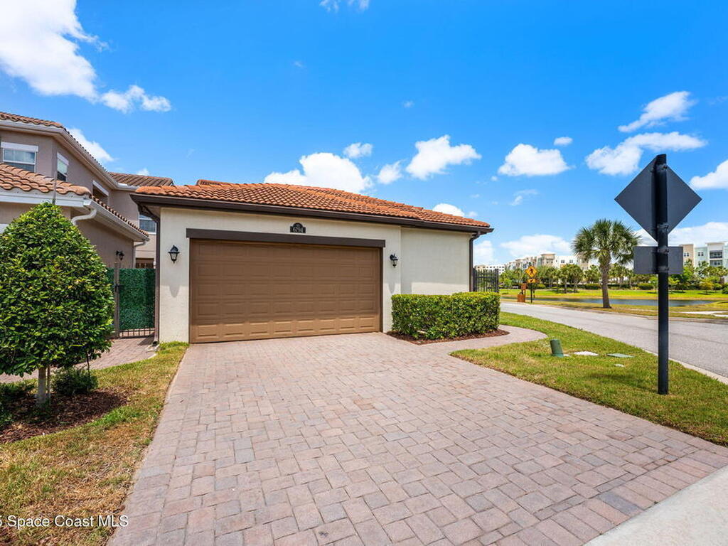 6794 Vista Hermosa Drive, Melbourne, FL 32940