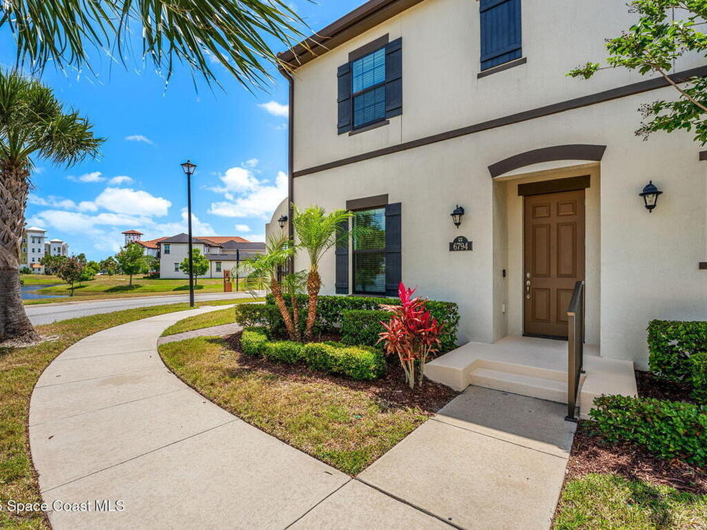6794 Vista Hermosa Drive, Melbourne, FL 32940