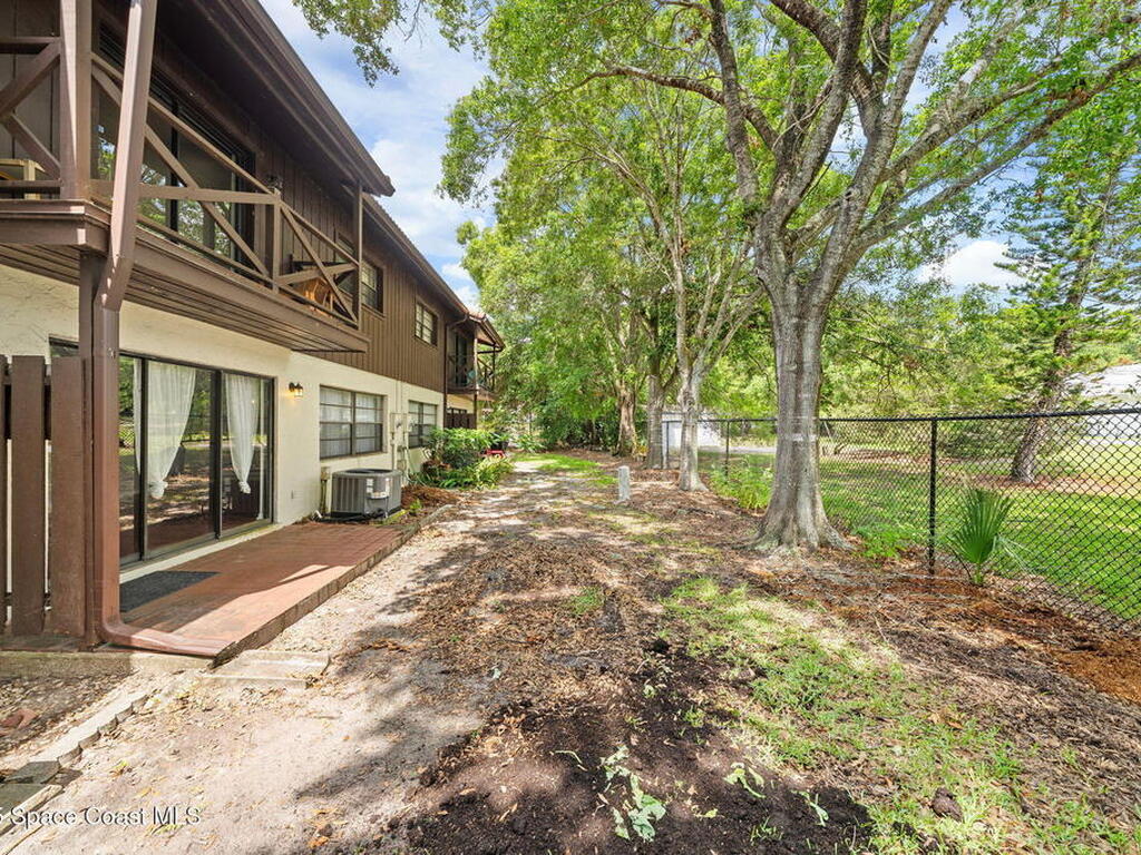 255 S Tropical Trail, Merritt Island, FL 32952
