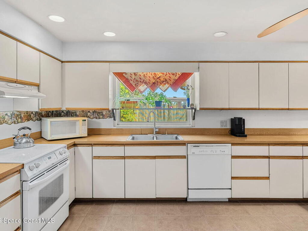 440 Pine Tree Drive, Indialantic, FL 32903