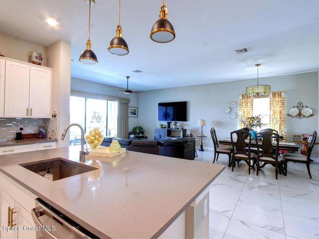 2242 Great Belt Circle, Melbourne, FL 32940
