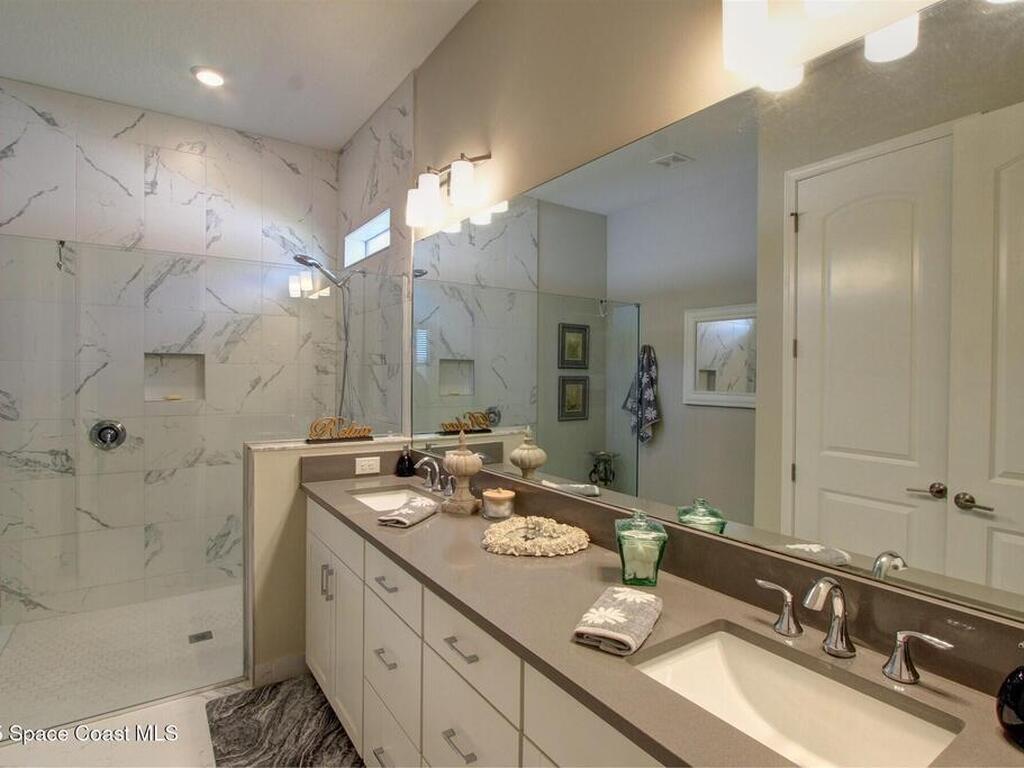 2242 Great Belt Circle, Melbourne, FL 32940