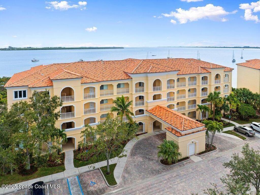 29 Harbour Isle Drive, Ft. Pierce, FL 34949