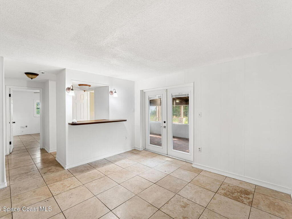 2645 Driftwood Dr, Titusville, FL 32780