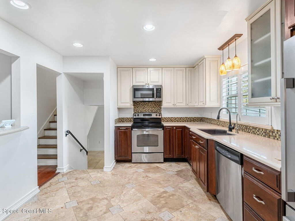 2645 Driftwood Dr, Titusville, FL 32780