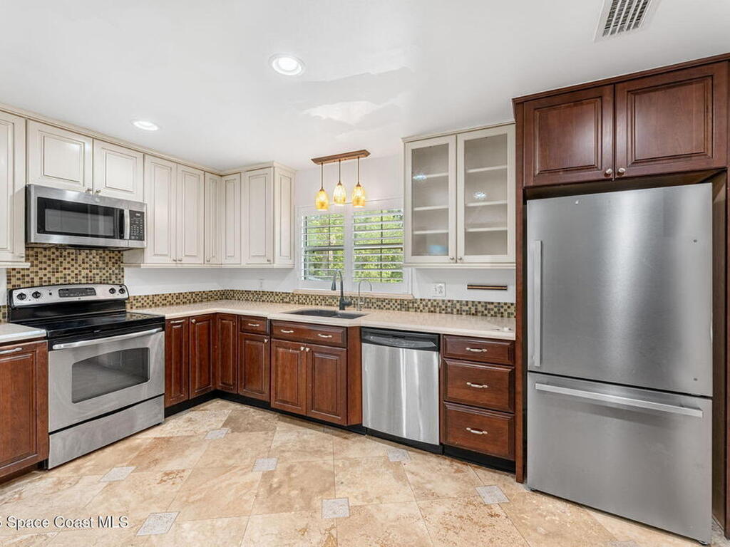 2645 Driftwood Dr, Titusville, FL 32780
