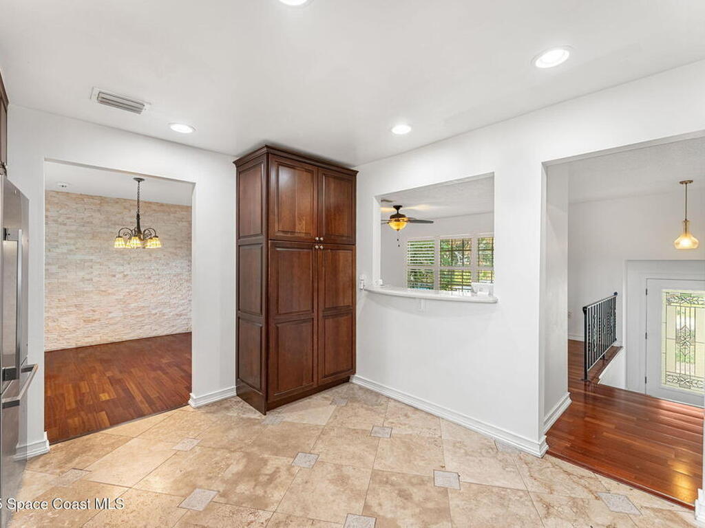 2645 Driftwood Dr, Titusville, FL 32780