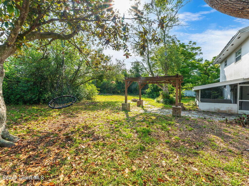 2645 Driftwood Dr, Titusville, FL 32780