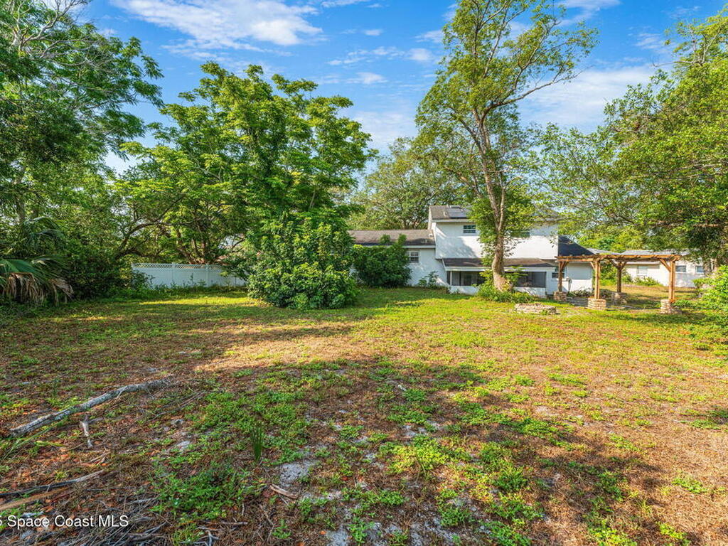 2645 Driftwood Dr, Titusville, FL 32780