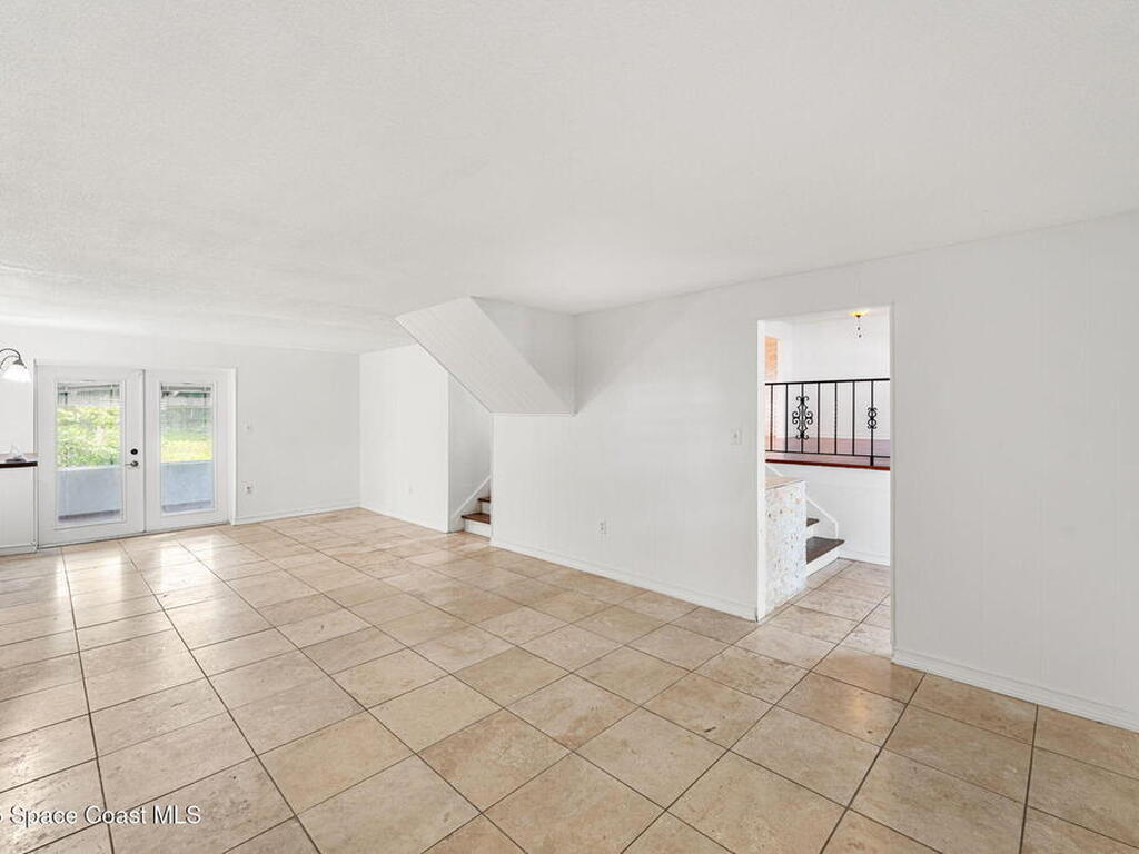 2645 Driftwood Dr, Titusville, FL 32780