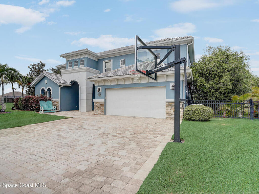 3813 Gatwick Manor Lane, Melbourne, FL 32940