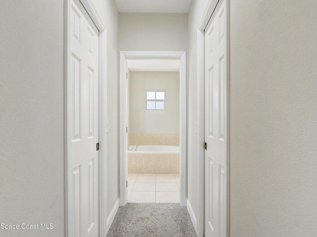 3813 Gatwick Manor Lane, Melbourne, FL 32940