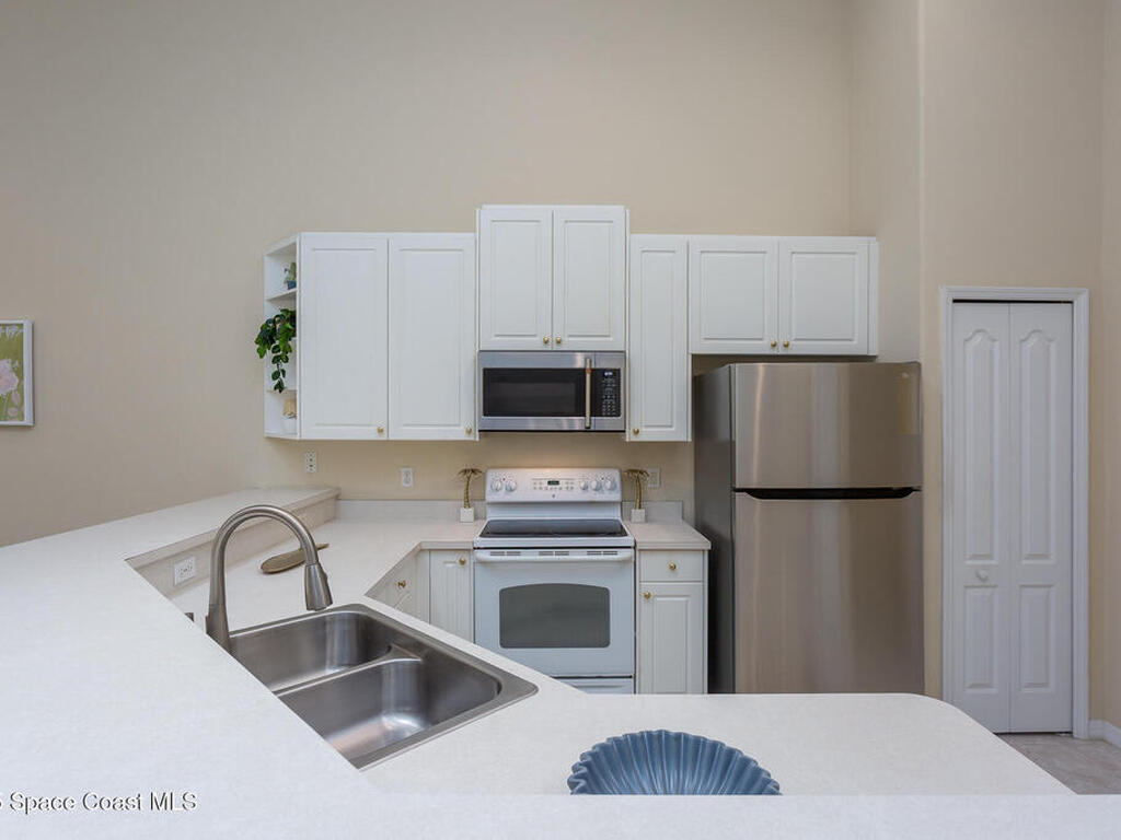 2530 Camberly Circle, Melbourne, FL 32940