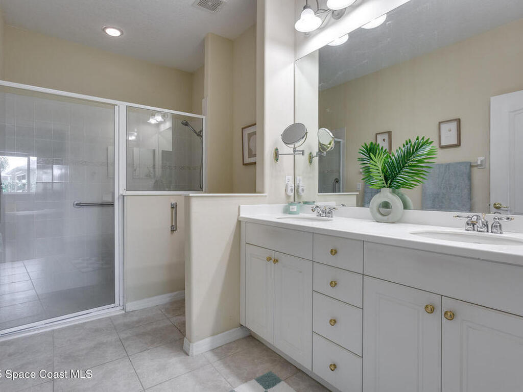 2530 Camberly Circle, Melbourne, FL 32940