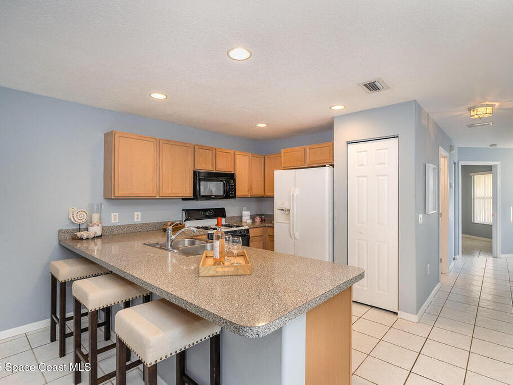 814 Mimosa Place, Indian Harbour Beach, FL 32937
