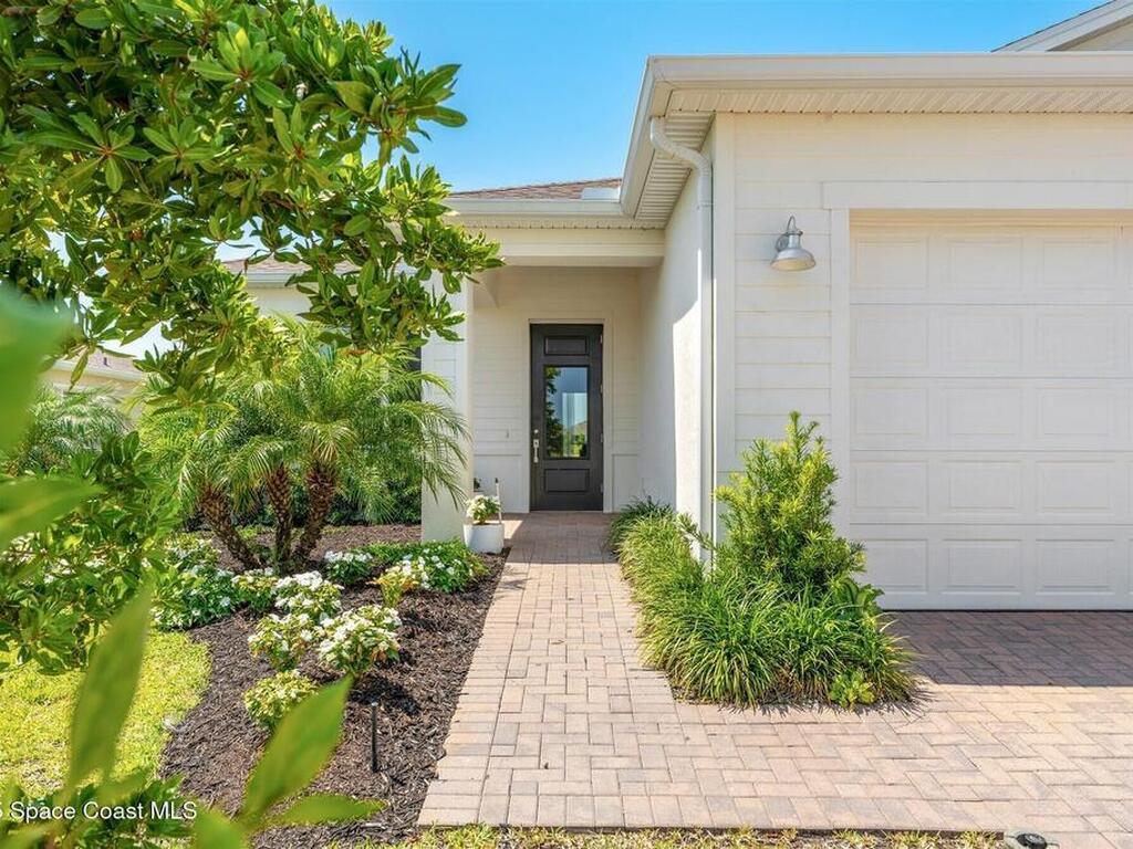 1342 Great Belt Circle, Melbourne, FL 32940