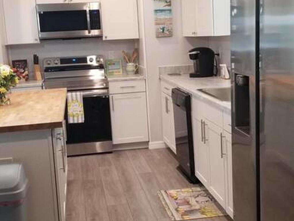 843 Sapodilla Drive, Barefoot Bay, FL 32976