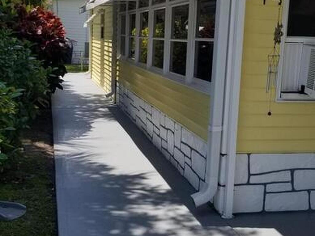 843 Sapodilla Drive, Barefoot Bay, FL 32976