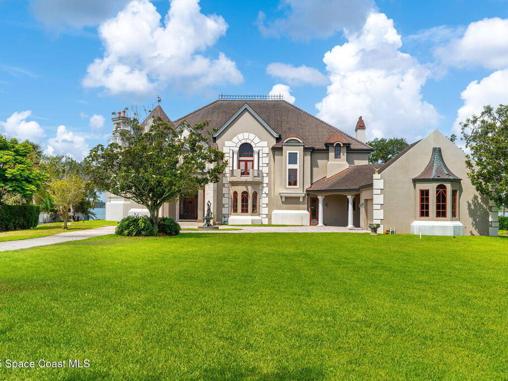 245 Stewart Drive, Merritt Island, FL 32952