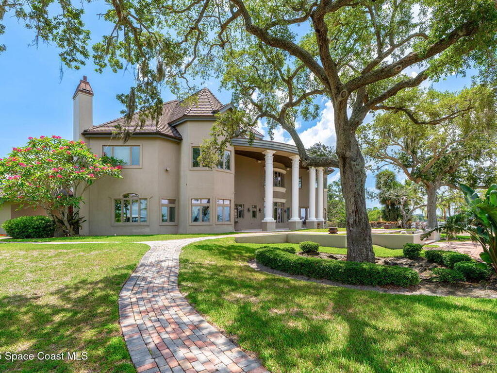 245 Stewart Drive, Merritt Island, FL 32952
