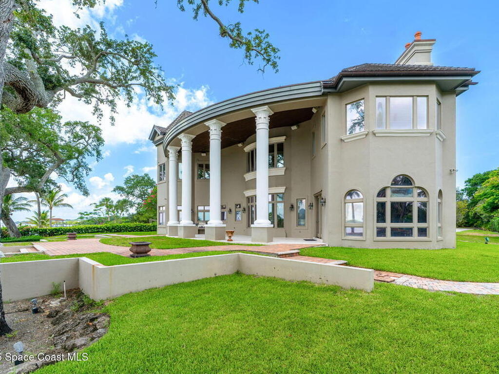 245 Stewart Drive, Merritt Island, FL 32952