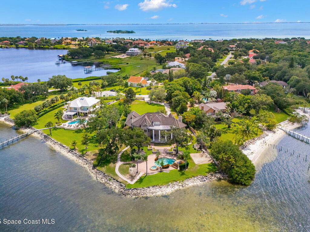 245 Stewart Drive, Merritt Island, FL 32952