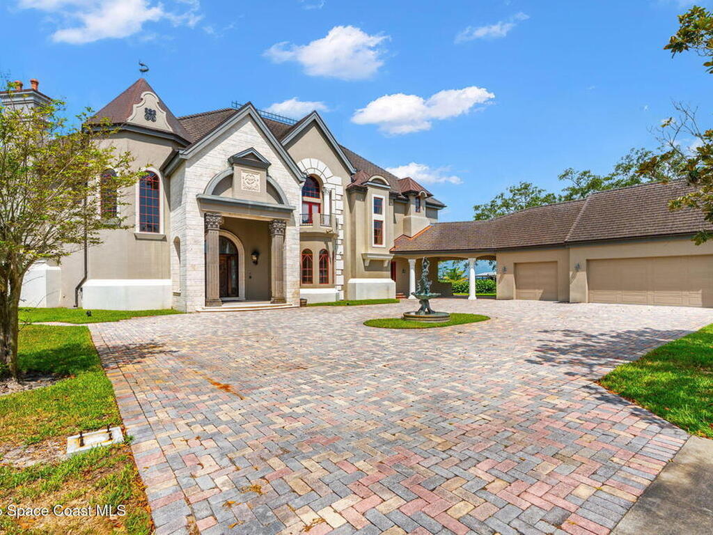 245 Stewart Drive, Merritt Island, FL 32952