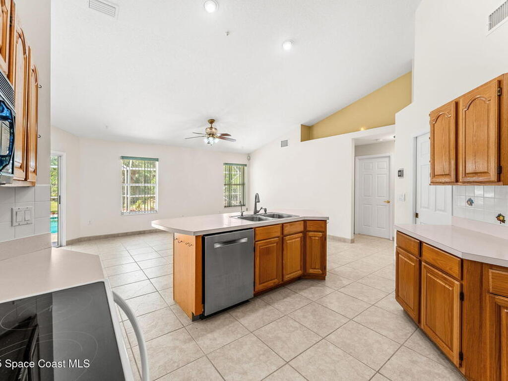 5900 Brabrook Avenue, Grant-Valkaria, FL 32949