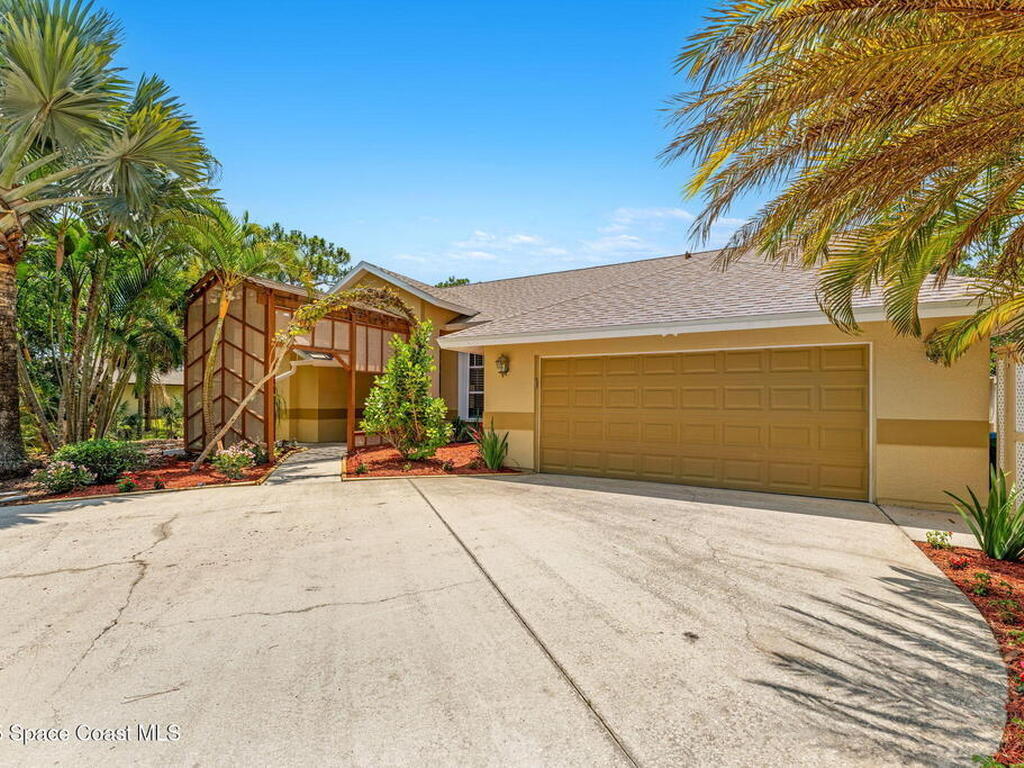 5900 Brabrook Avenue, Grant-Valkaria, FL 32949