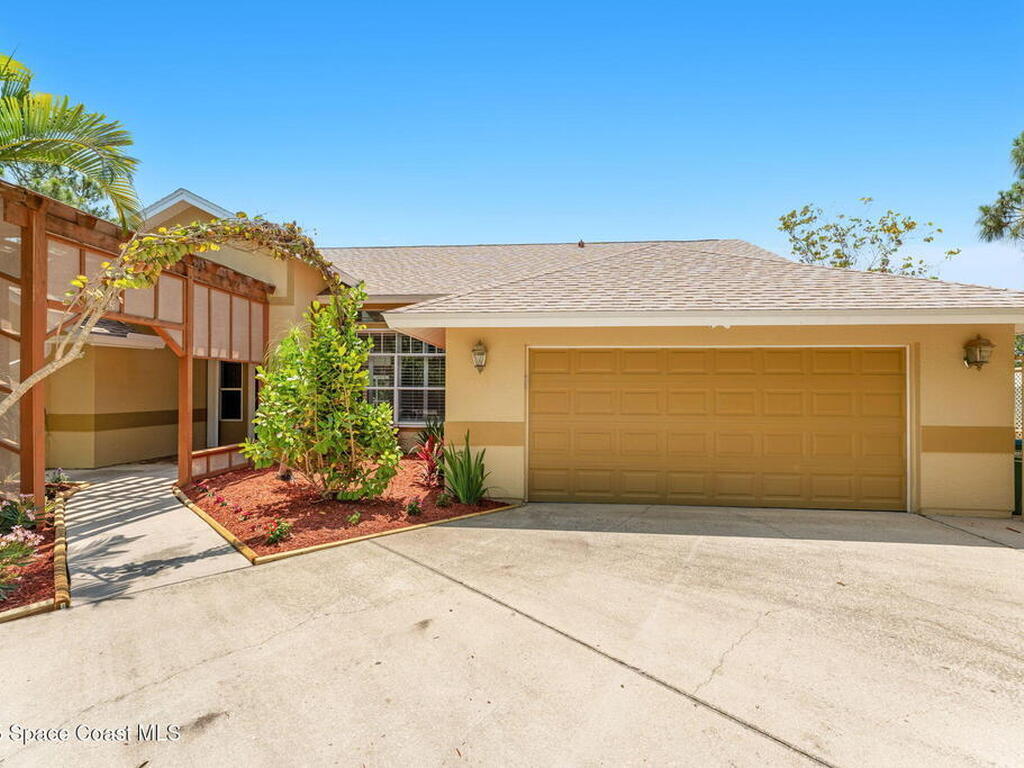 5900 Brabrook Avenue, Grant-Valkaria, FL 32949