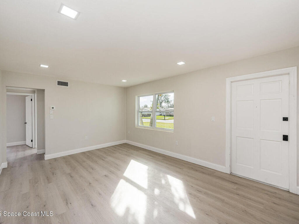 118 1st Street, Merritt Island, FL 32953