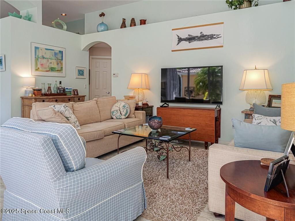 9325 E Maiden Court, Vero Beach, FL 32963