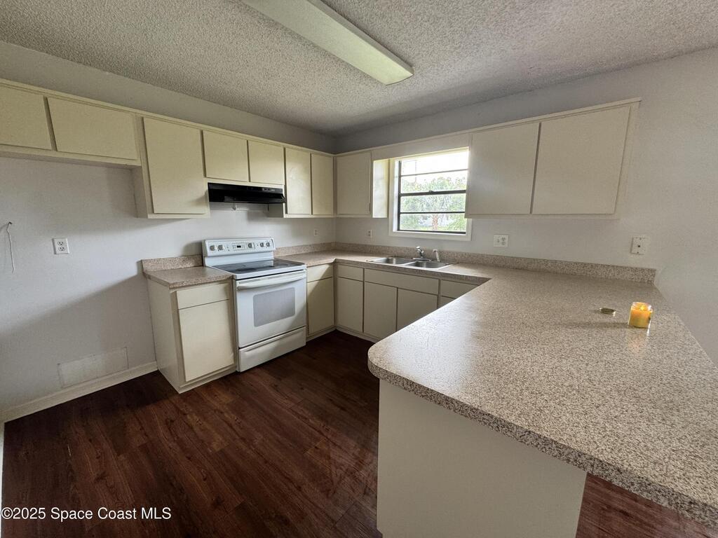 1078 Altamira Street, Palm Bay, FL 32907