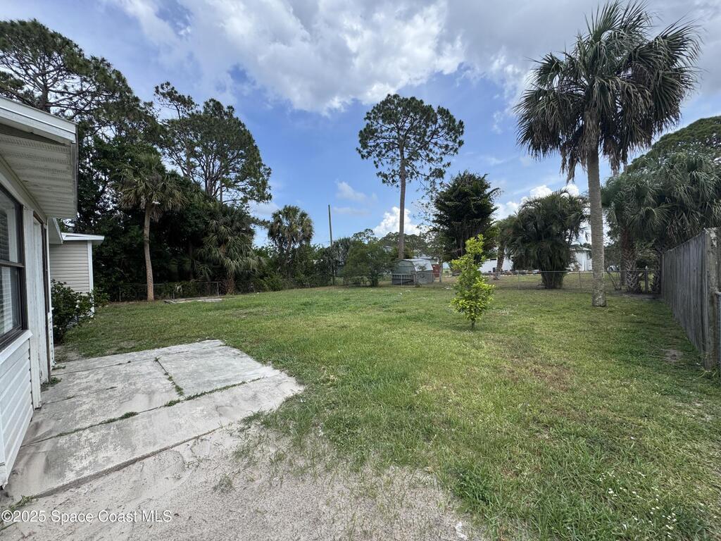 1078 Altamira Street, Palm Bay, FL 32907