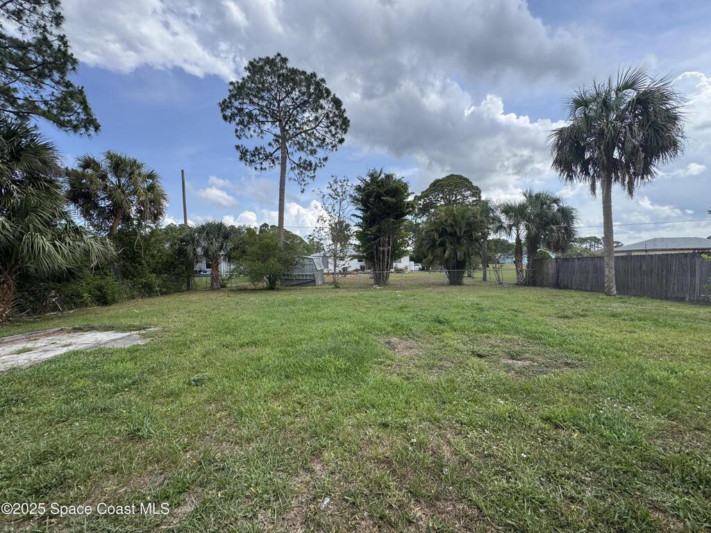 1078 Altamira Street, Palm Bay, FL 32907